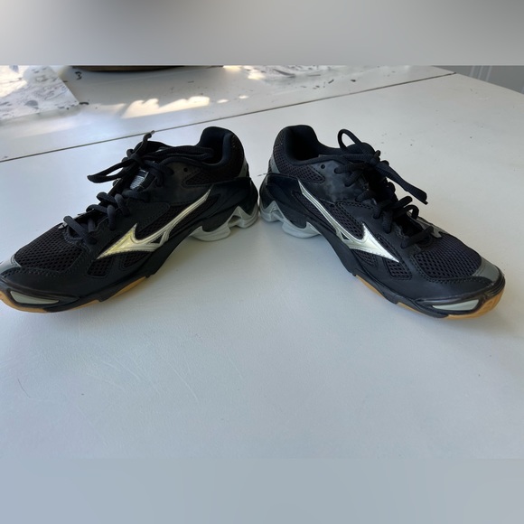 Mizuno Wave Bolt 5 women’s size 7.5 - Picture 4 of 9